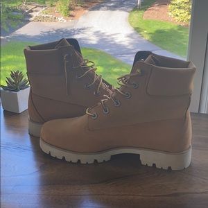 Female Timberlands Boots